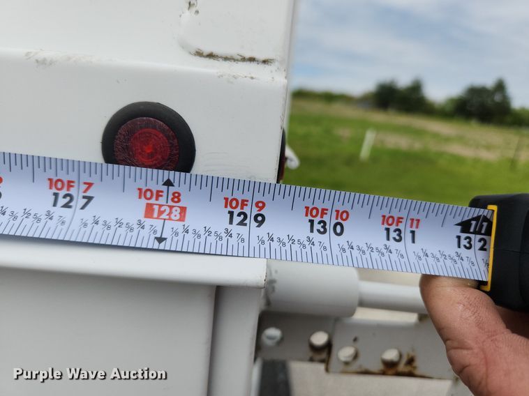 image for item MW9764 2011 Ford E350 Super Duty  utility van