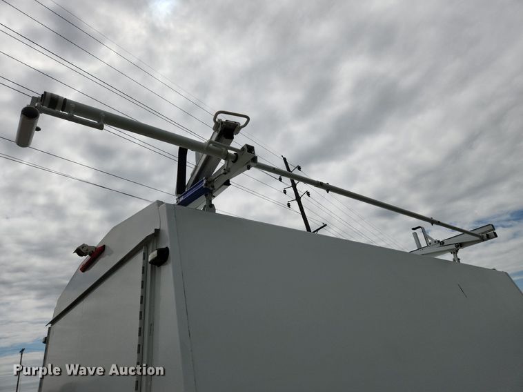 image for item MW9764 2011 Ford E350 Super Duty  utility van