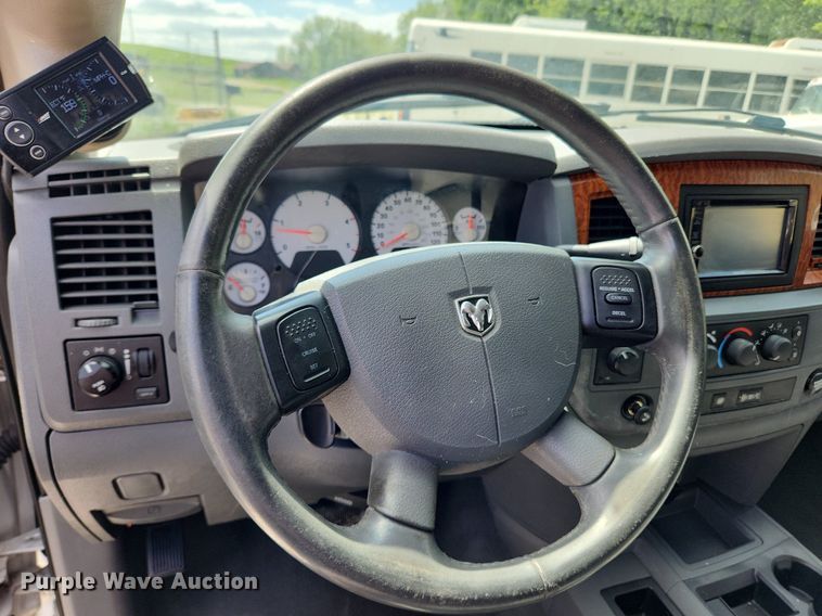 image for item MW9766 2008 Dodge Ram 3500HD  Mega Cab pickup truck