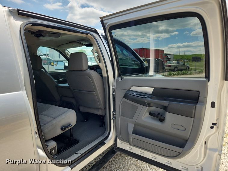 image for item MW9766 2008 Dodge Ram 3500HD  Mega Cab pickup truck