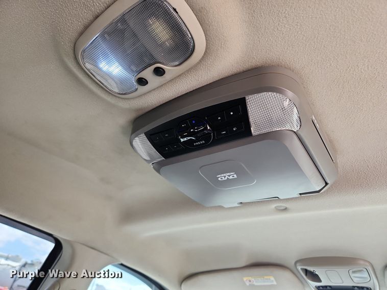 image for item MW9766 2008 Dodge Ram 3500HD  Mega Cab pickup truck