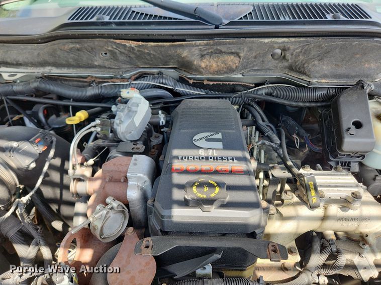 image for item MW9766 2008 Dodge Ram 3500HD  Mega Cab pickup truck