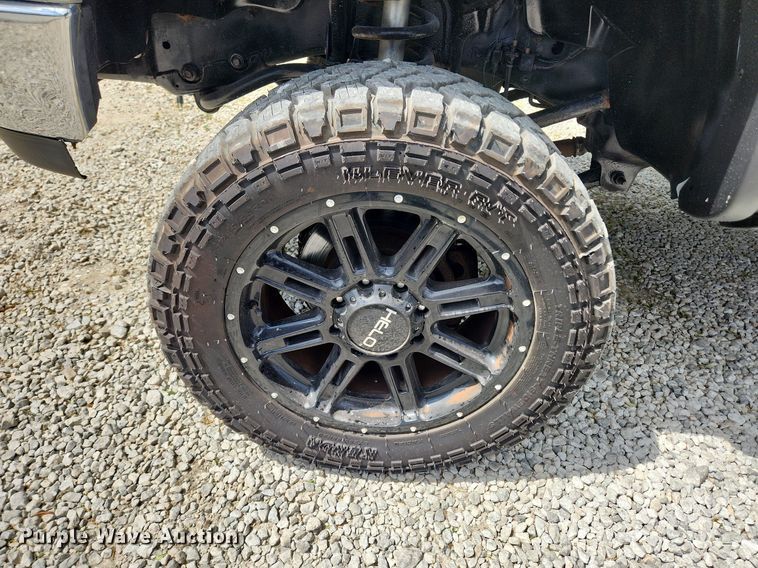 image for item MW9766 2008 Dodge Ram 3500HD  Mega Cab pickup truck