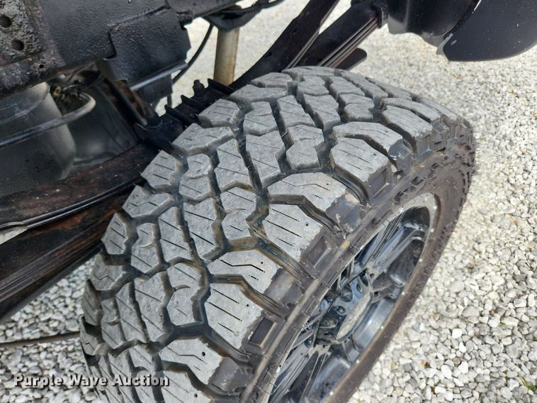 image for item MW9766 2008 Dodge Ram 3500HD  Mega Cab pickup truck