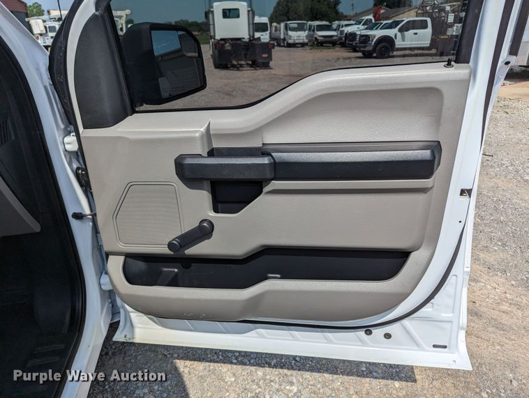 image for item MX9289 2017 Ford F150  pickup truck