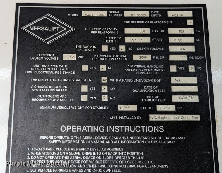 image for item MX9290 2010 Ford E350 Super Duty  van with bucket lift