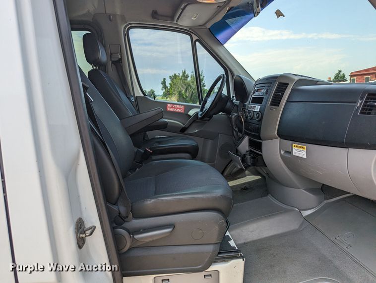 image for item MX9291 2011 Freightliner Sprinter  van