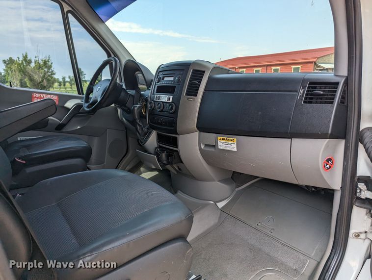 image for item MX9291 2011 Freightliner Sprinter  van