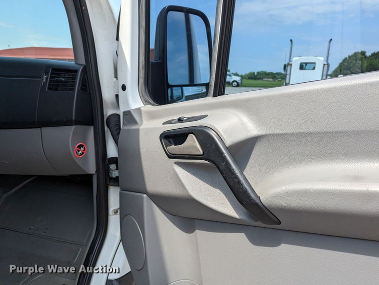 image for item MX9291 2011 Freightliner Sprinter  van