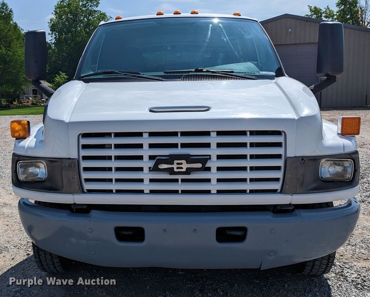 image for item MX9292 2008 Chevrolet C4500  Crew Cab flatbed truck