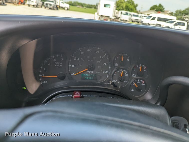 image for item MX9292 2008 Chevrolet C4500  Crew Cab flatbed truck