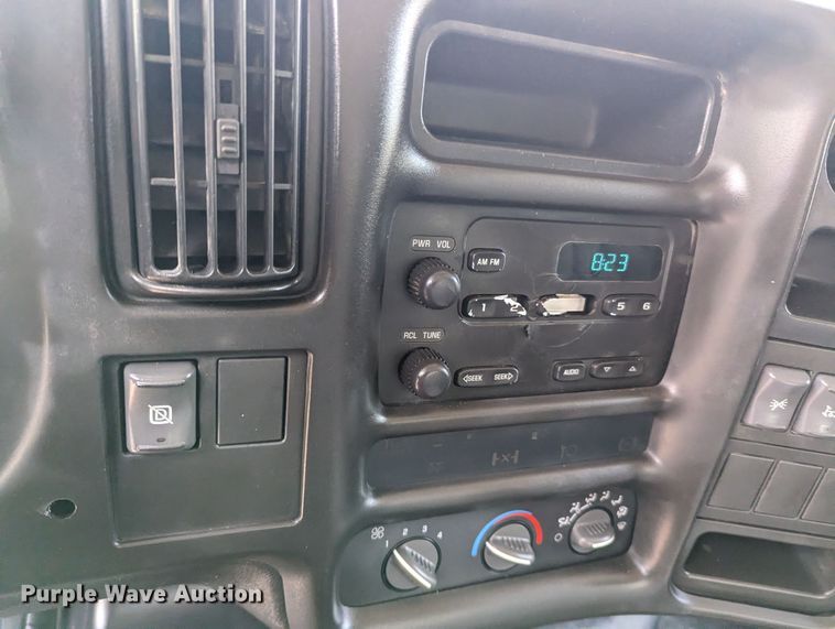 image for item MX9292 2008 Chevrolet C4500  Crew Cab flatbed truck