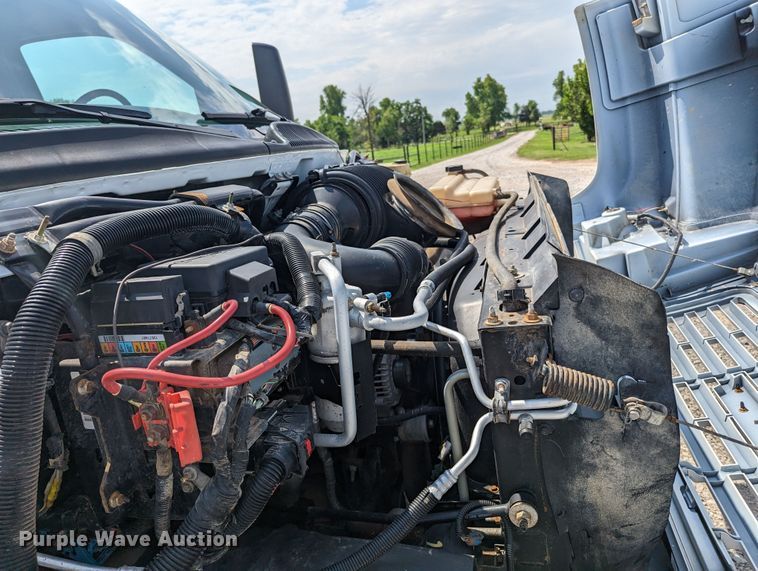 image for item MX9292 2008 Chevrolet C4500  Crew Cab flatbed truck