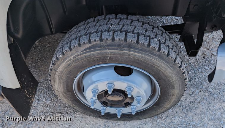 image for item MX9292 2008 Chevrolet C4500  Crew Cab flatbed truck