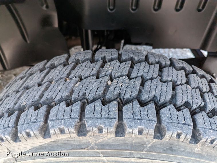 image for item MX9292 2008 Chevrolet C4500  Crew Cab flatbed truck