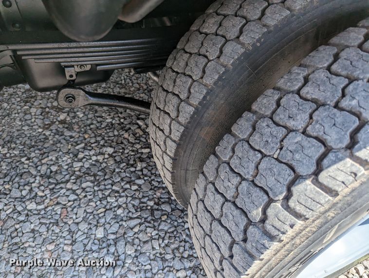 image for item MX9292 2008 Chevrolet C4500  Crew Cab flatbed truck