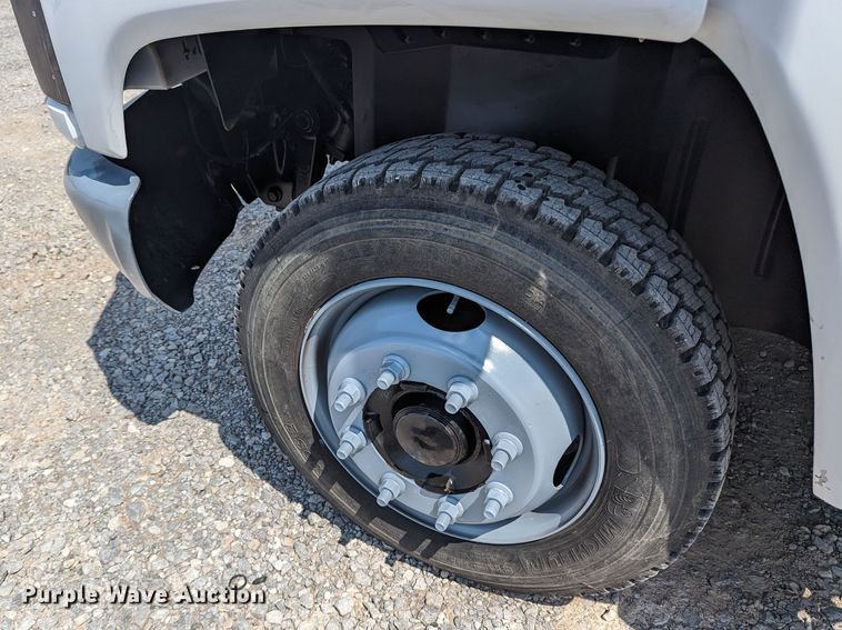 image for item MX9292 2008 Chevrolet C4500  Crew Cab flatbed truck