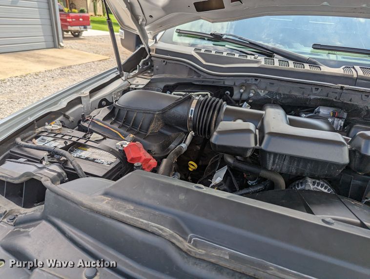 image for item MX9293 2018 Ford  F350 Super Duty  Crew Cab utility bed pickup truck