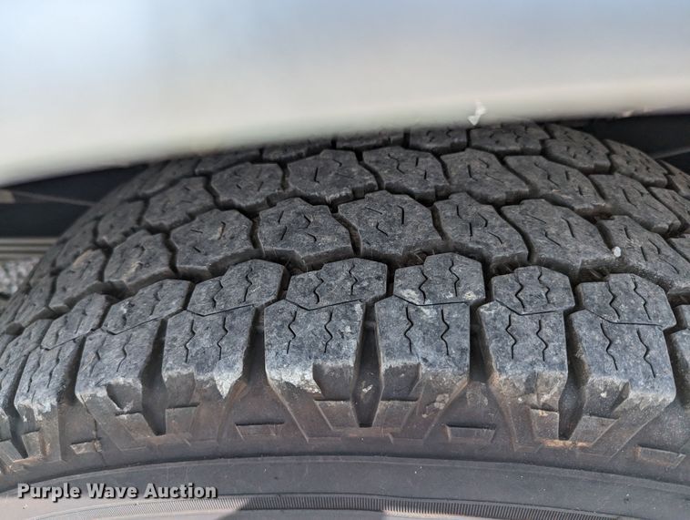 image for item MX9293 2018 Ford  F350 Super Duty  Crew Cab utility bed pickup truck