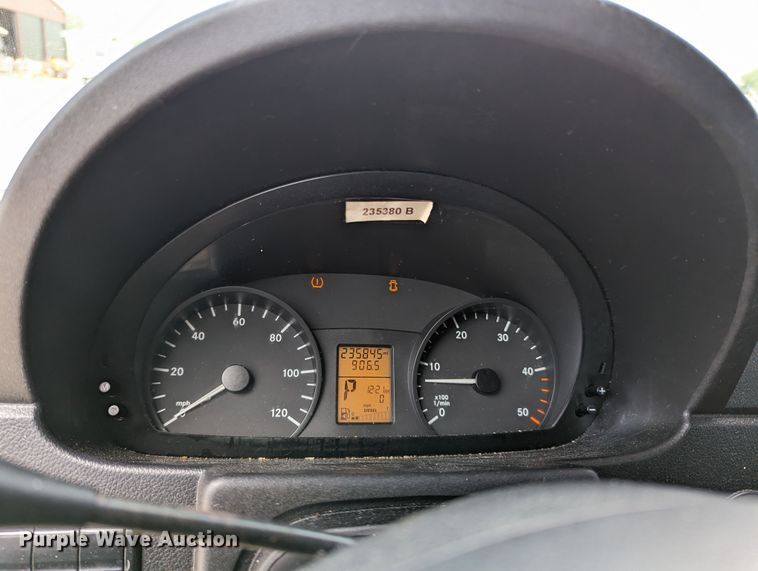 image for item MX9295 2011 Freightliner Sprinter  van