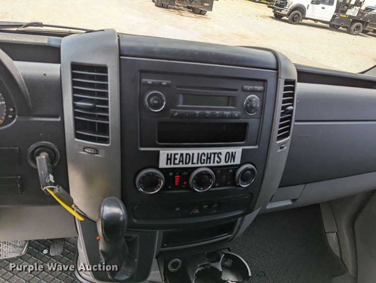 image for item MX9295 2011 Freightliner Sprinter  van