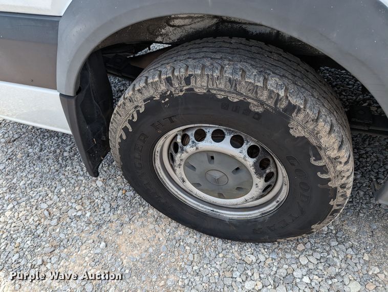 image for item MX9295 2011 Freightliner Sprinter  van