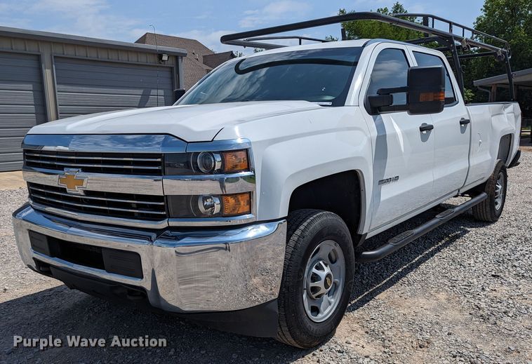 image for item MX9297 2015 Chevrolet 2500HD  Crew Cab pickup truck