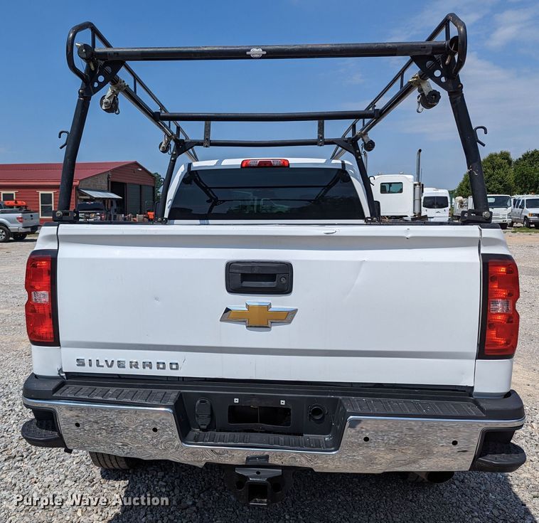 image for item MX9297 2015 Chevrolet 2500HD  Crew Cab pickup truck