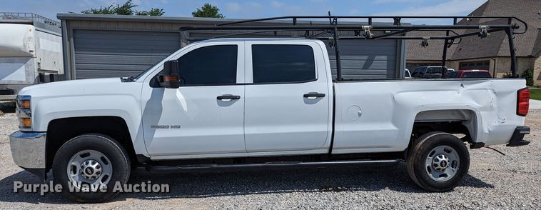 image for item MX9297 2015 Chevrolet 2500HD  Crew Cab pickup truck
