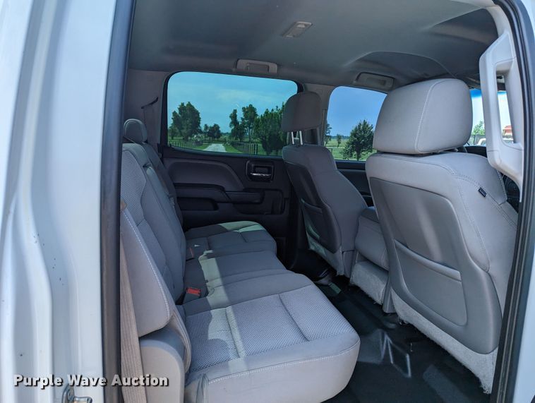 image for item MX9297 2015 Chevrolet 2500HD  Crew Cab pickup truck