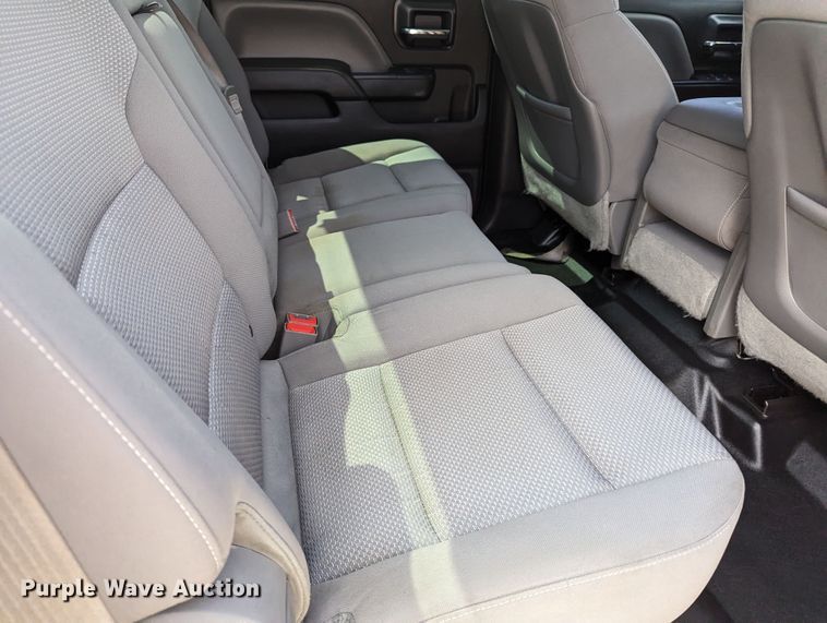 image for item MX9297 2015 Chevrolet 2500HD  Crew Cab pickup truck