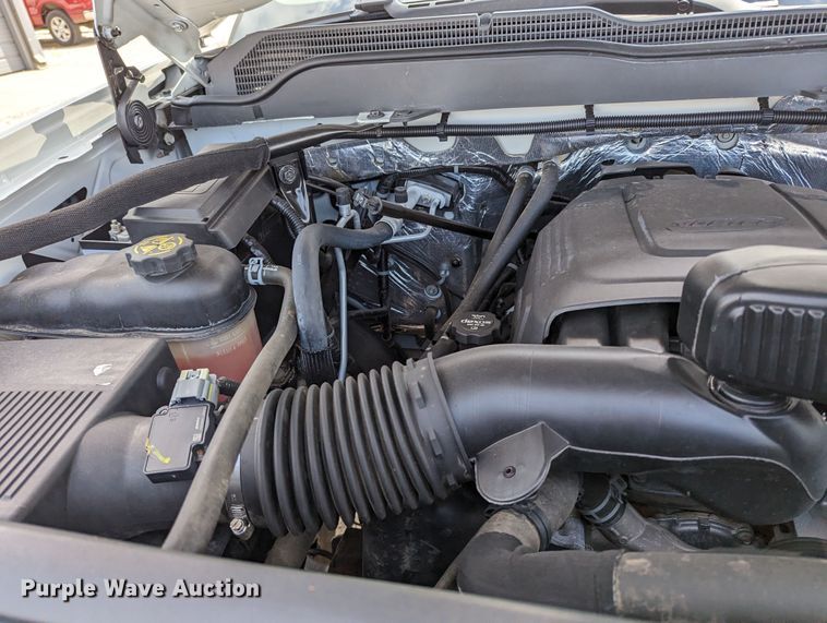 image for item MX9297 2015 Chevrolet 2500HD  Crew Cab pickup truck