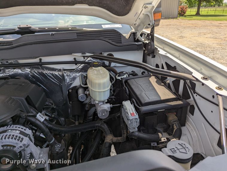 image for item MX9297 2015 Chevrolet 2500HD  Crew Cab pickup truck