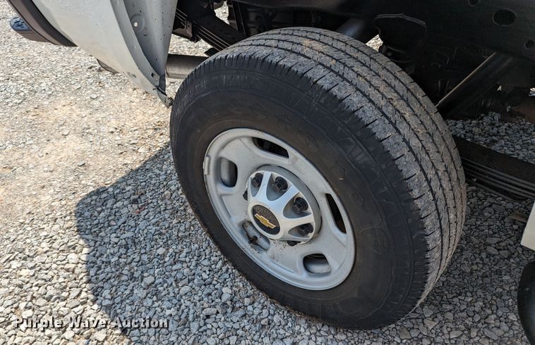 image for item MX9297 2015 Chevrolet 2500HD  Crew Cab pickup truck