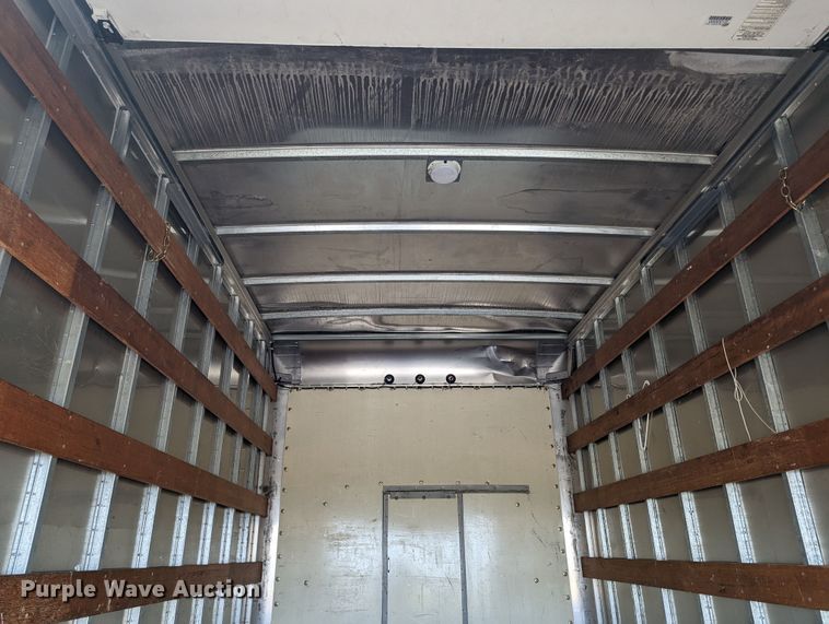 image for item MX9298 2002 GMC Savana  box truck