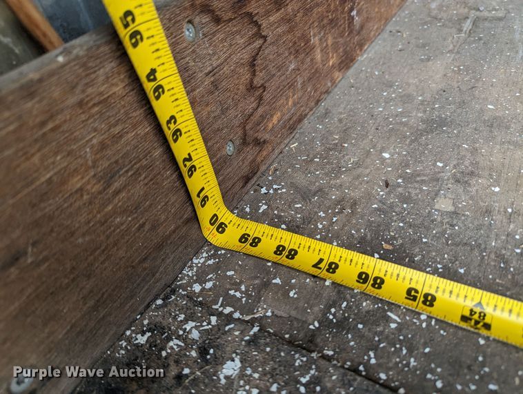 image for item MX9298 2002 GMC Savana  box truck