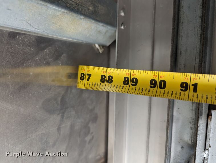 image for item MX9298 2002 GMC Savana  box truck