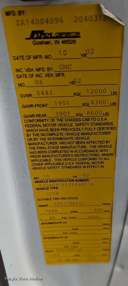 image for item MX9298 2002 GMC Savana  box truck