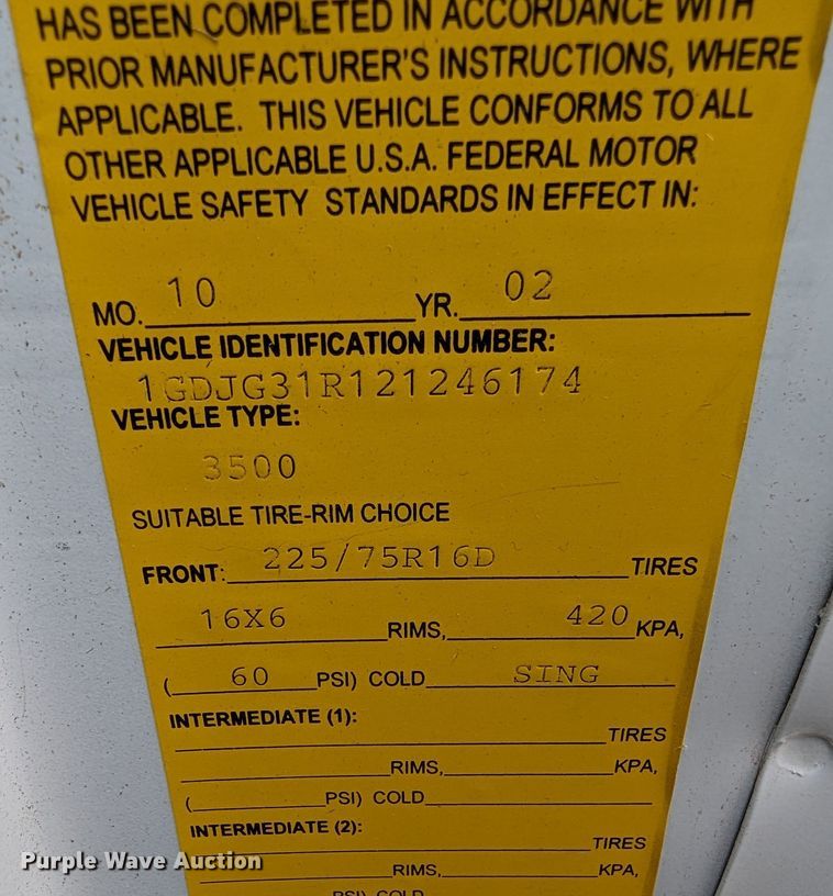 image for item MX9298 2002 GMC Savana  box truck