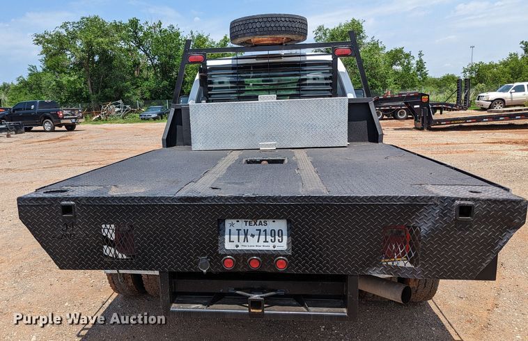 image for item MX9300 2012 Ford F550  SuperCab flatbed truck