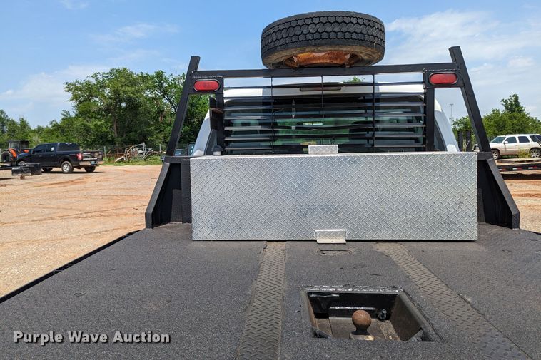 image for item MX9300 2012 Ford F550  SuperCab flatbed truck