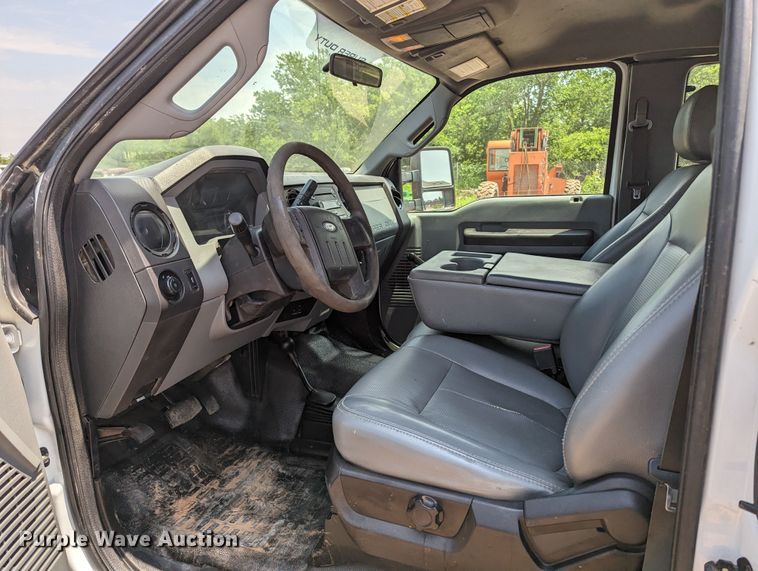 image for item MX9300 2012 Ford F550  SuperCab flatbed truck