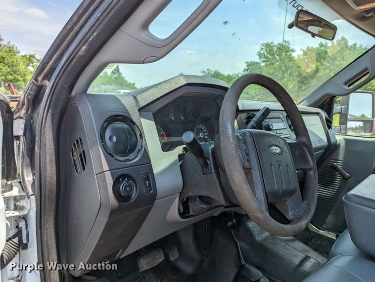 image for item MX9300 2012 Ford F550  SuperCab flatbed truck