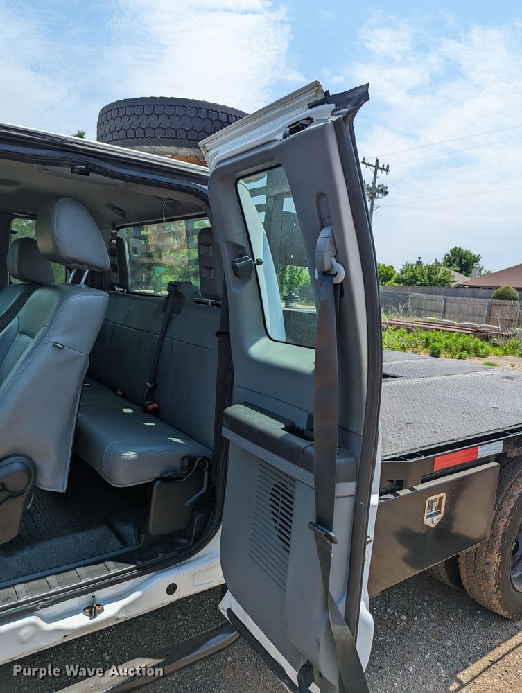 image for item MX9300 2012 Ford F550  SuperCab flatbed truck