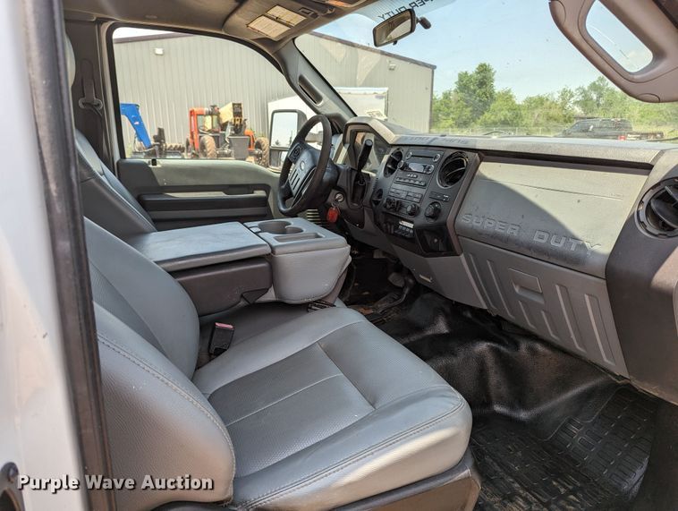 image for item MX9300 2012 Ford F550  SuperCab flatbed truck