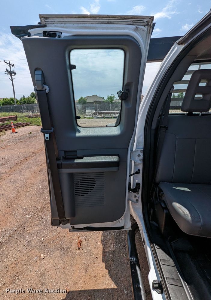 image for item MX9300 2012 Ford F550  SuperCab flatbed truck