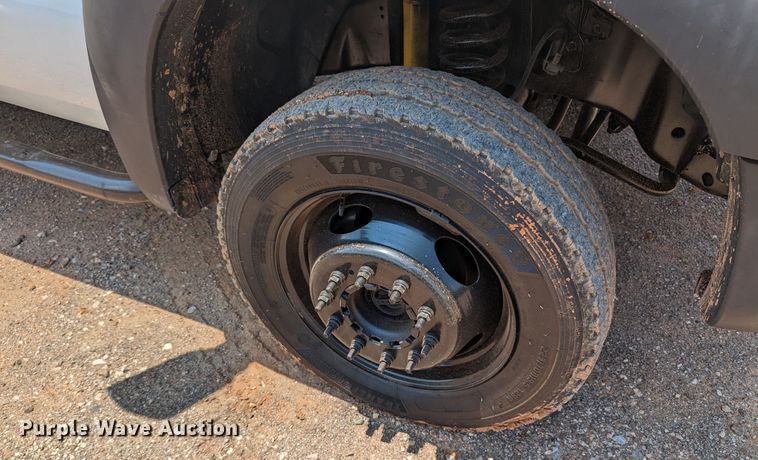 image for item MX9300 2012 Ford F550  SuperCab flatbed truck