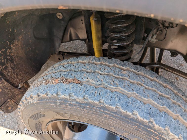 image for item MX9300 2012 Ford F550  SuperCab flatbed truck