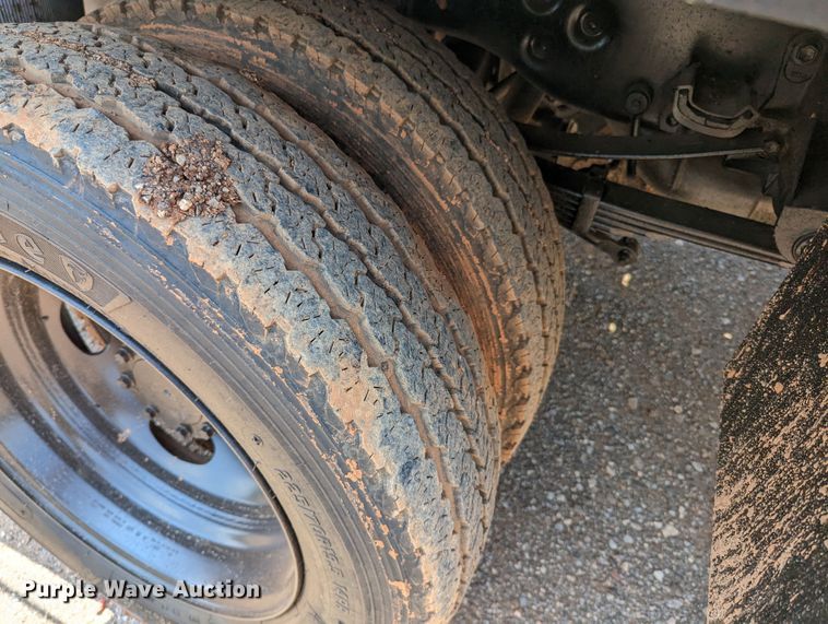 image for item MX9300 2012 Ford F550  SuperCab flatbed truck