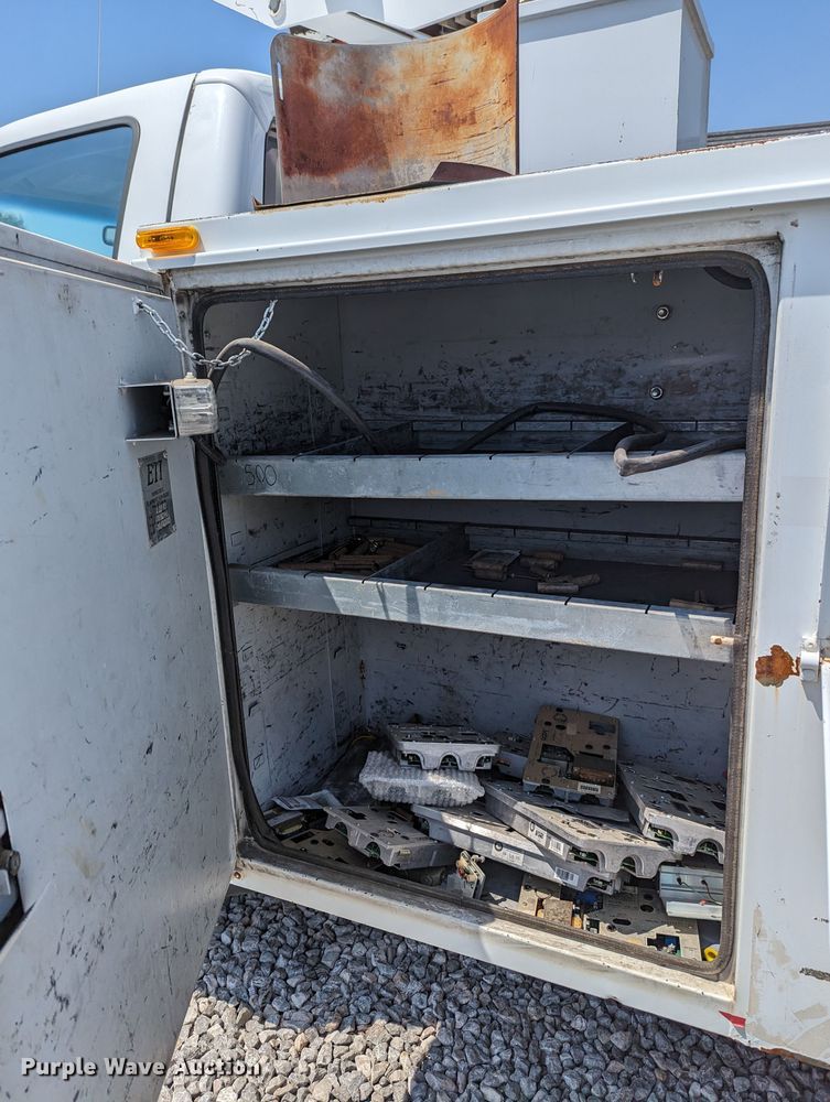 image for item MX9301 2008 Ford F450 Super Duty  bucket truck